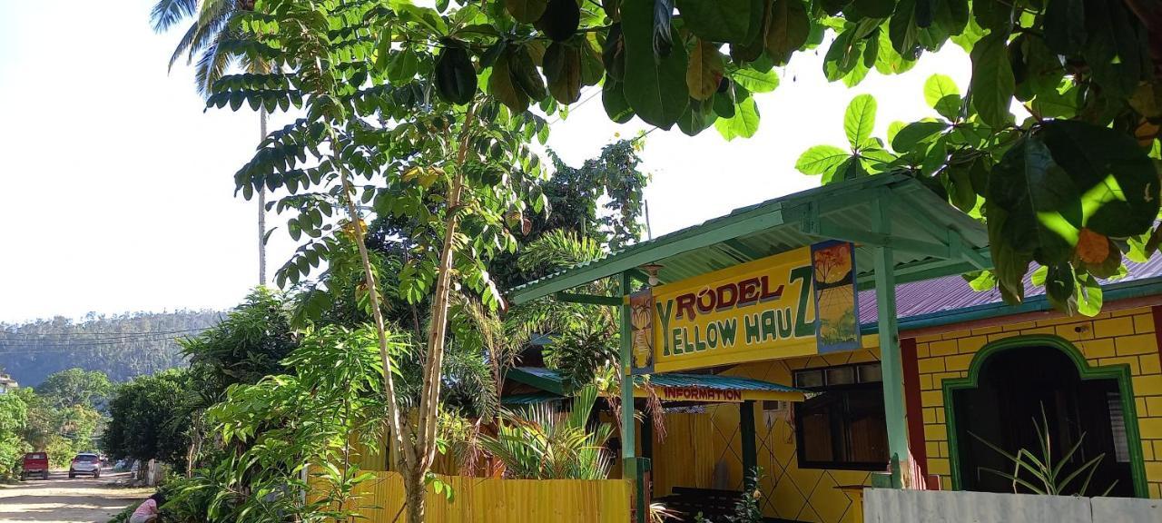 Rodel Yellow Hauz Itaytay Kültér fotó